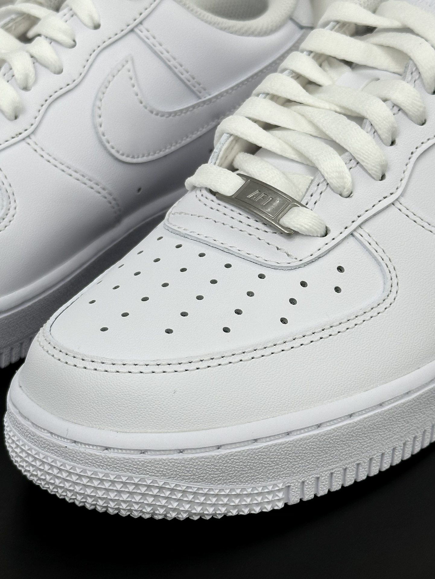 耐克Nike Air Force 1'07 Low”White/White”空军一号低帮板鞋“皮革全白”CW2288-111
