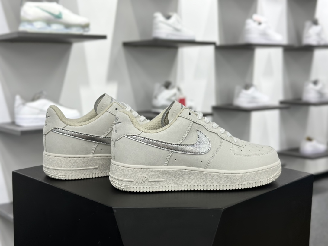 Off-White x Nike Air Force 1'07 Low”Light Green Spark”空军一号板鞋“OW米白银钩”AF2406-110