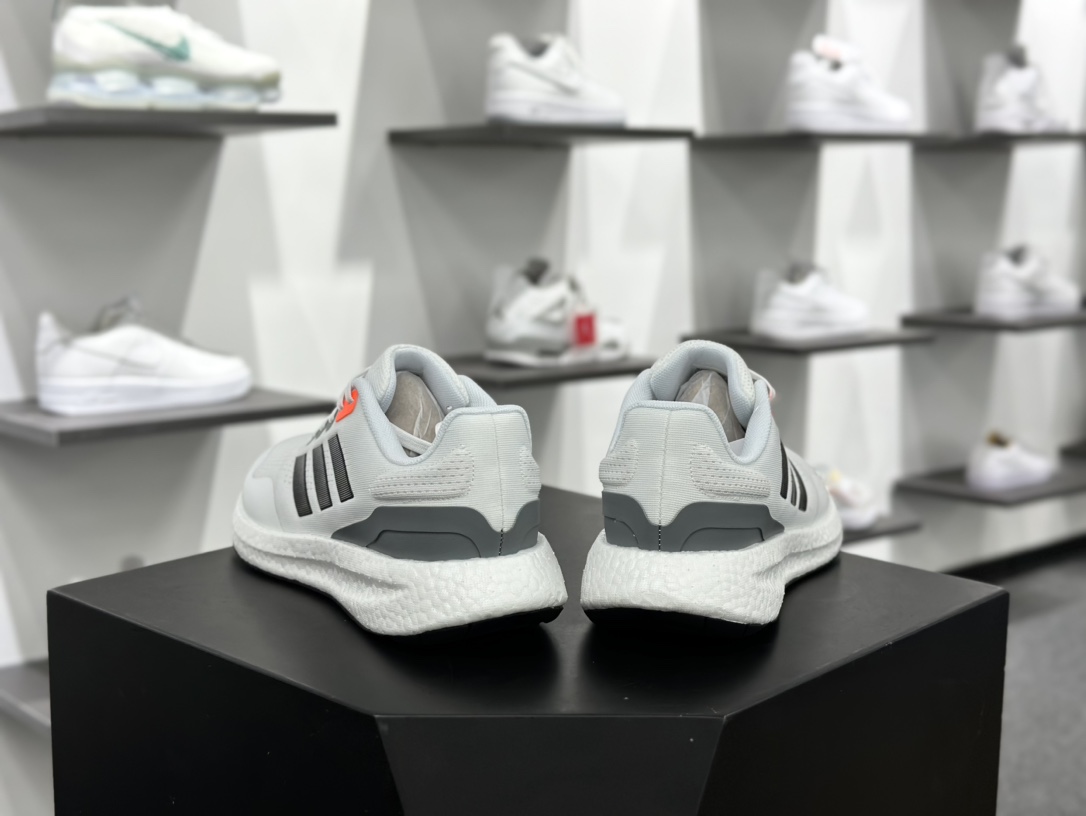 Adidas Runfalcon 3.0 Boost 猎鹰慢跑系列低帮慢跑鞋“呼吸网白黑深灰橙”HP7543