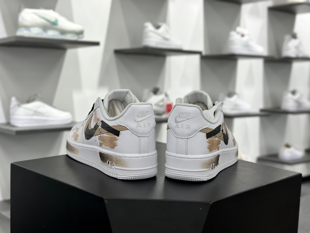 耐克Nike Air Force 1'07 Low”White/Khaki/Black/Graffiti”空军一号低帮经典百搭休闲运动板鞋“皮革白卡其黑断钩涂鸦”CW2288-111