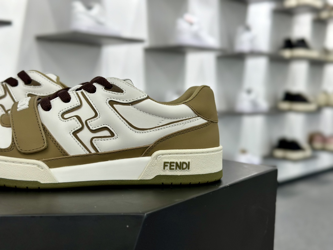 芬迪Fendi Match Sneaker Low Velcro竞赛系列魔术贴低帮复古百搭休闲运动板鞋“魔术贴军绿米白”