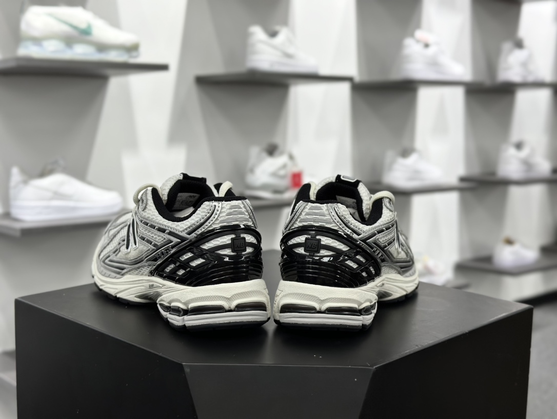 新百伦New Balance M1906R”Silver Metallic/Black”系列低帮慢跑鞋“金属银灰蓝”“金属银白黑”M1906RER