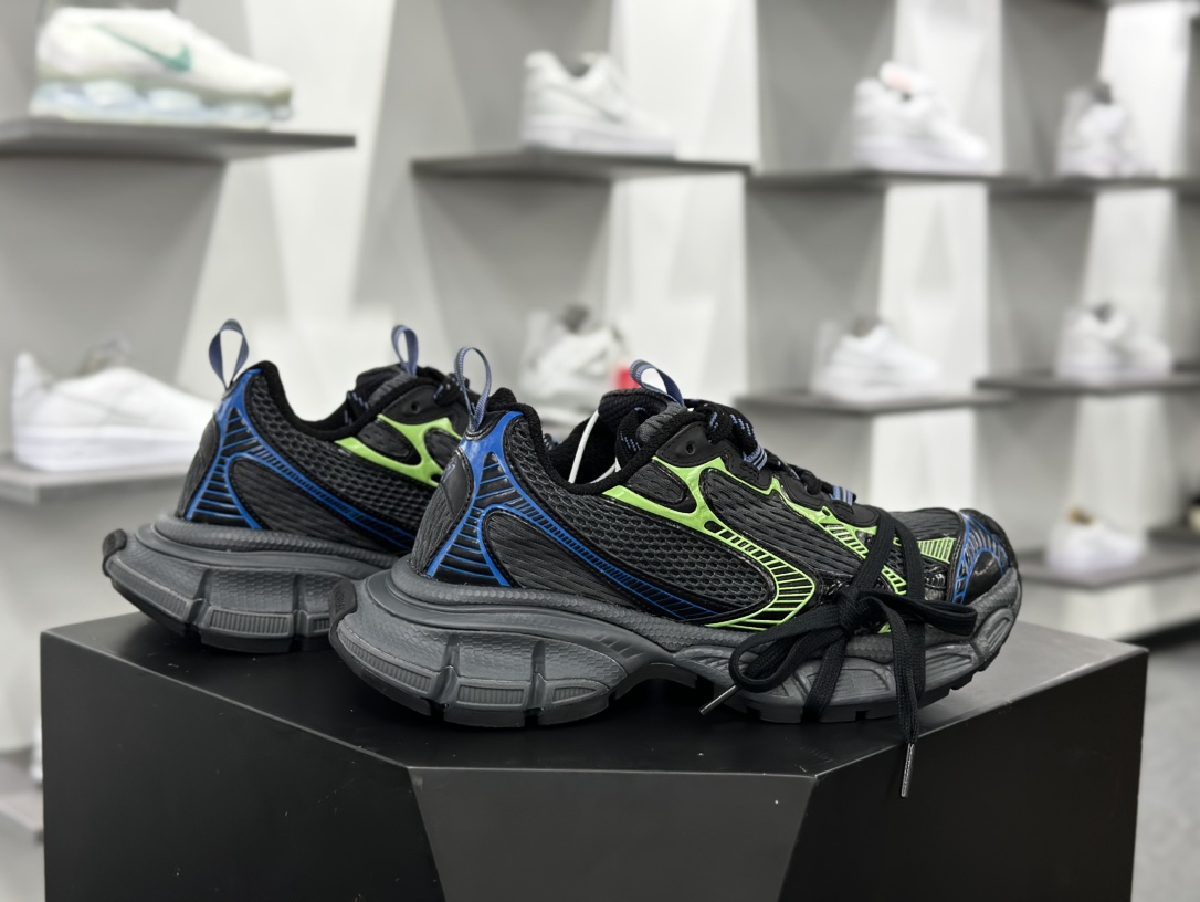 巴黎世家BALENCIAGA 3XL Sneakers 3+系列低帮复古慢跑鞋“网织黑亮蓝绿”7734731 W2XDC 0235