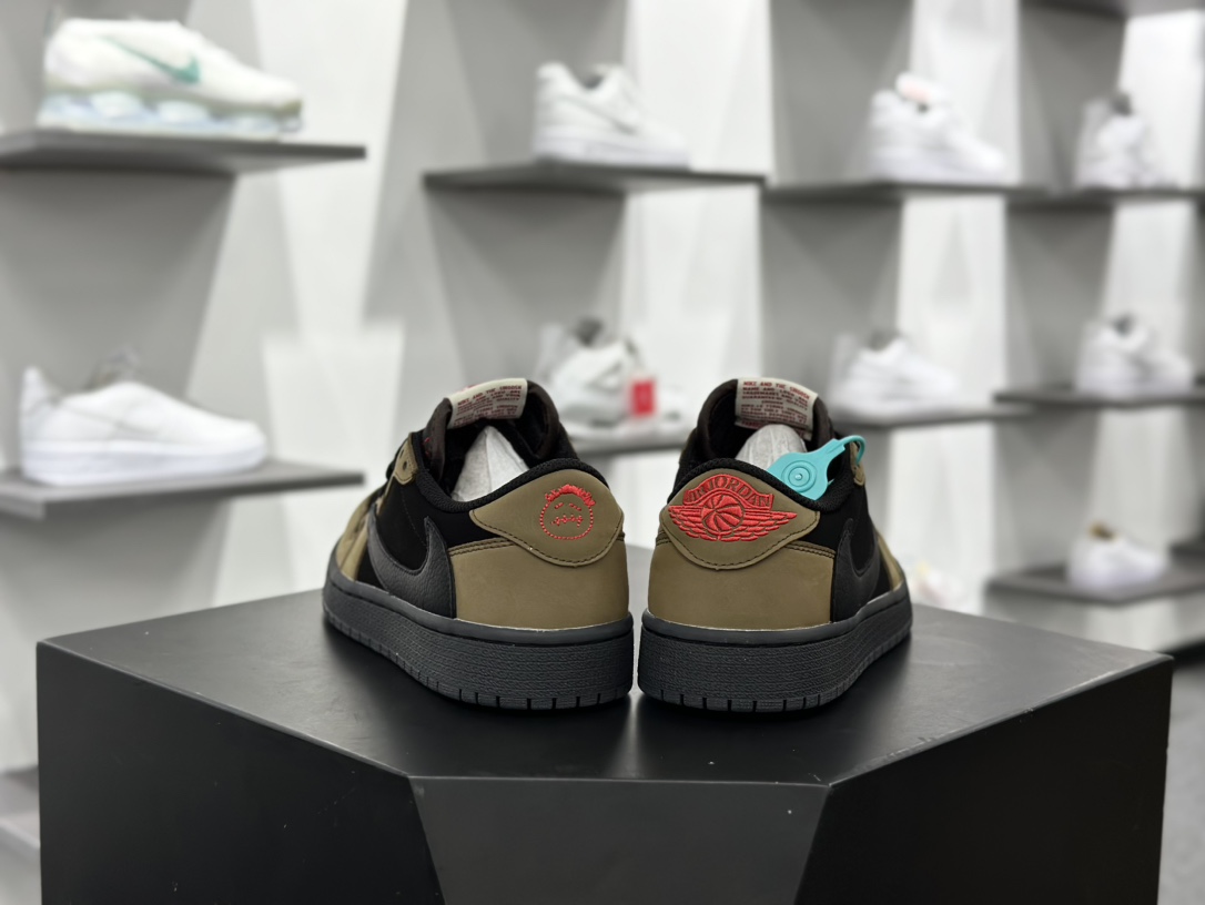 Travis Scott X Nike Air Jordan 1 Low OG SP”Velvet Brown”AJ1乔丹一代篮球鞋“TS联名摩卡棕黑倒钩11.0”DM7866-202