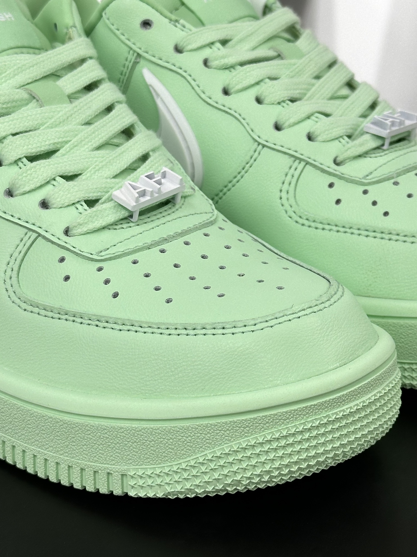 AMBUSH x Nike Air Force 1 Low SP”Vanilla Green”空军一号板鞋“联名香草绿白大钩”DV3464-700