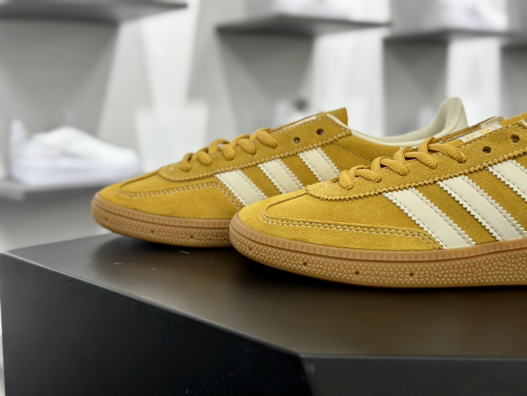 阿迪达斯Adidas Originals Handball SPZL 手球运动员系列板鞋“翻毛旧黄奶白生胶底”IF7088