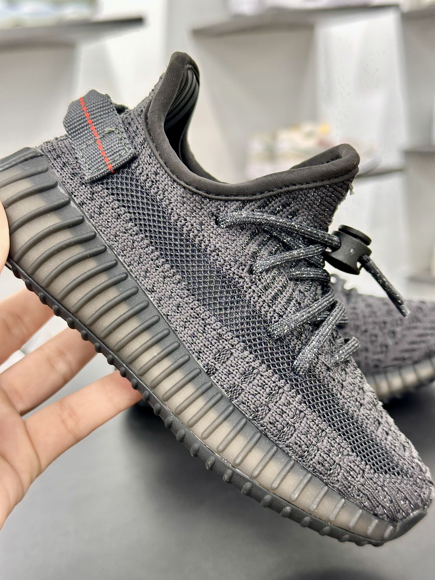 Kanye West x Adidas Yeezy Boost 350 V2”Core Black/White”椰子慢跑鞋童鞋“黑满天星”FU9007