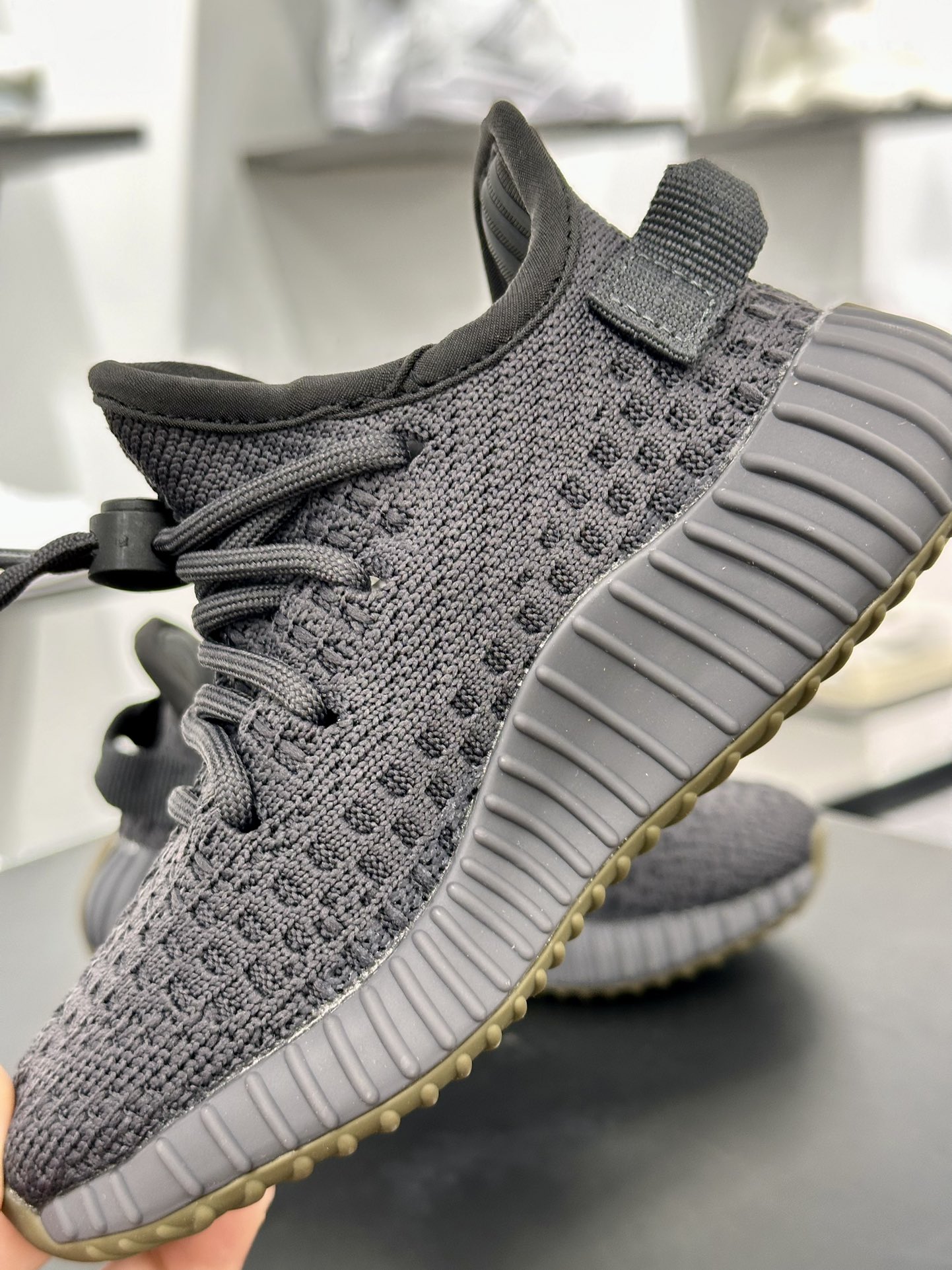 Adidas Yeezy Boost 350 V2”Core Black/White”椰子系列低帮慢跑鞋童鞋“黑生胶侧透”FY2903