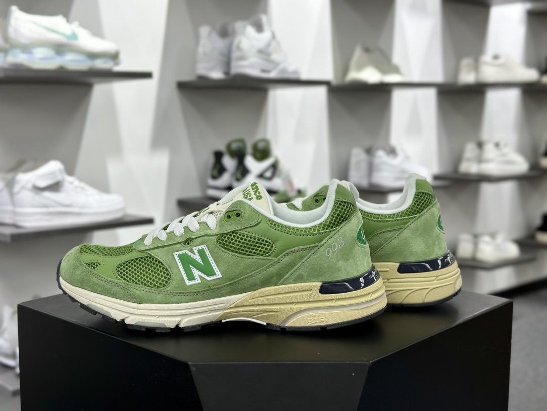 NB新百伦New Balance Made in USA 993”'Chive”系列百搭老爹跑步鞋“联名像葱绿海盐白”U993GW