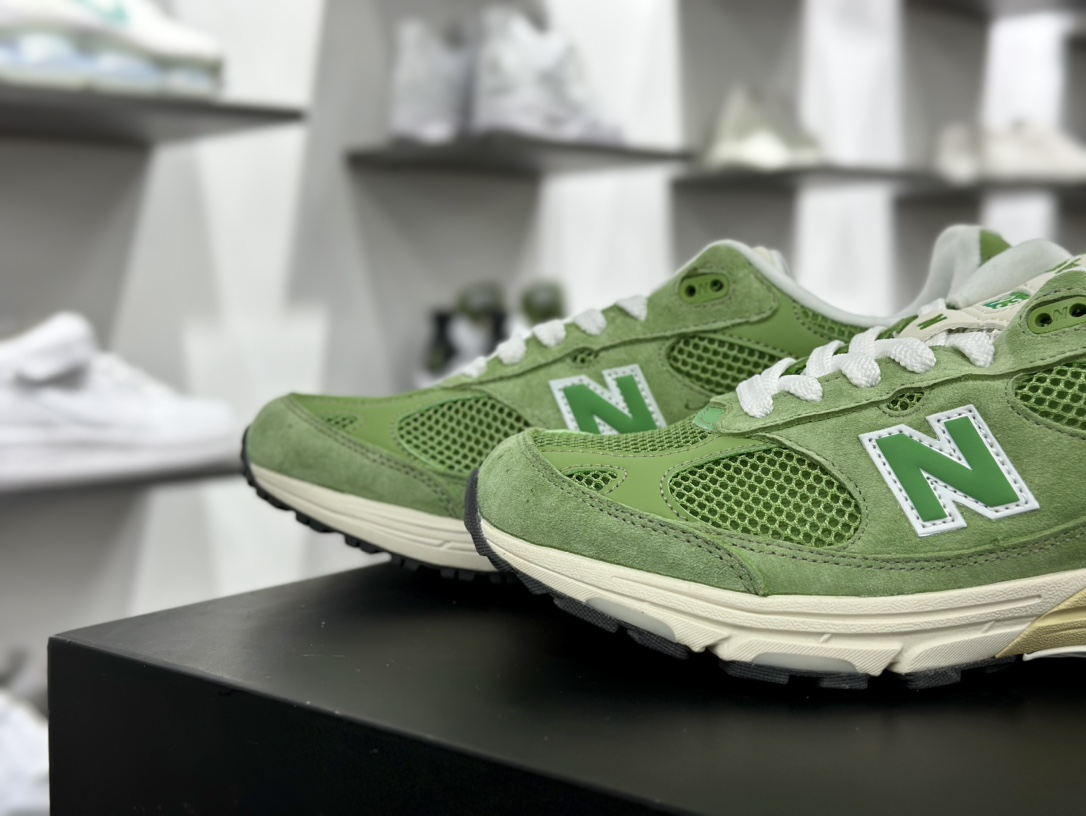 NB新百伦New Balance Made in USA 993”'Chive”系列百搭老爹跑步鞋“联名像葱绿海盐白”U993GW