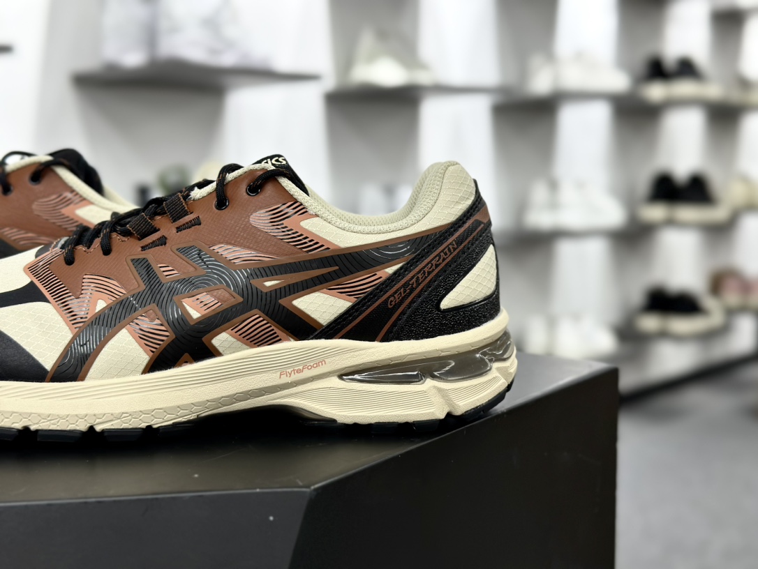 亚瑟士/Asics Gel-Terrain”Vanilla Black”全地形系列低帮休闲运动跑步鞋“米黄棕暗棕”1203A342-250