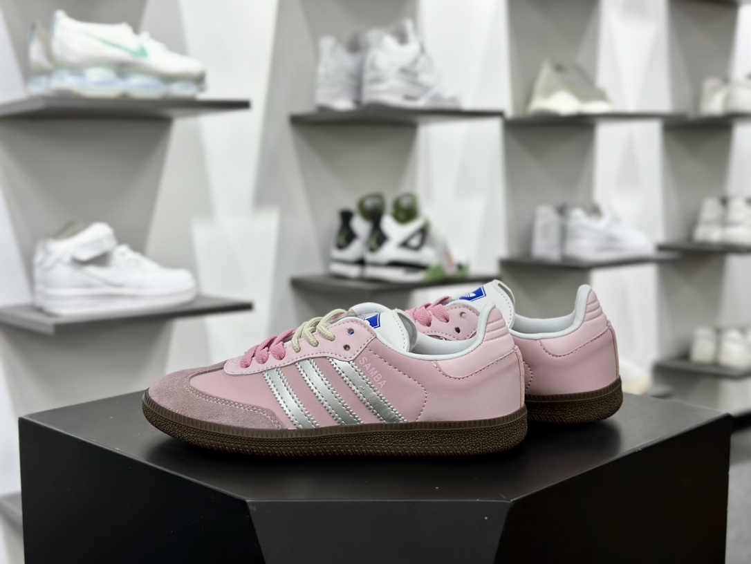 三叶草Adidas Originals Samba Vegan OG”SPD”桑巴舞系列绅士板鞋“芭比粉白蕾丝边焦糖底”B75809