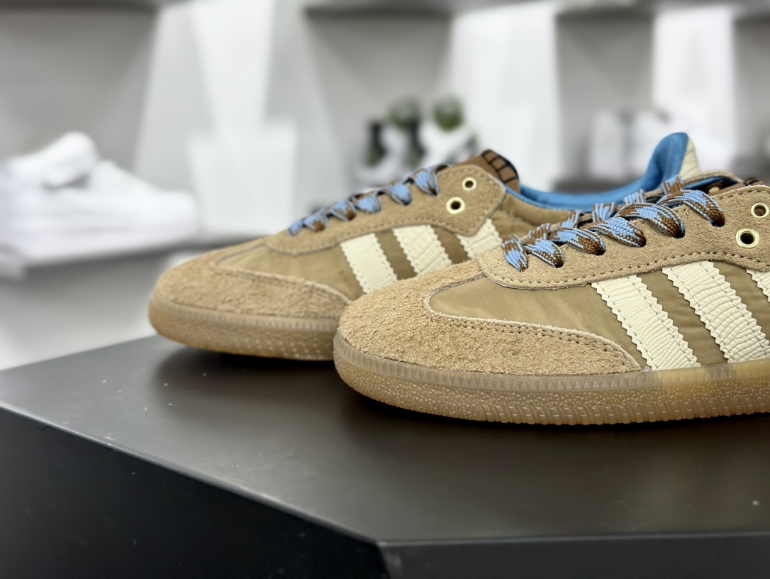 Wales Bonner x Adidas Originals Samba Classic”Tan/White/Gum”桑巴舞板鞋“联名奶茶黄奶白蓝生胶底”IH3261