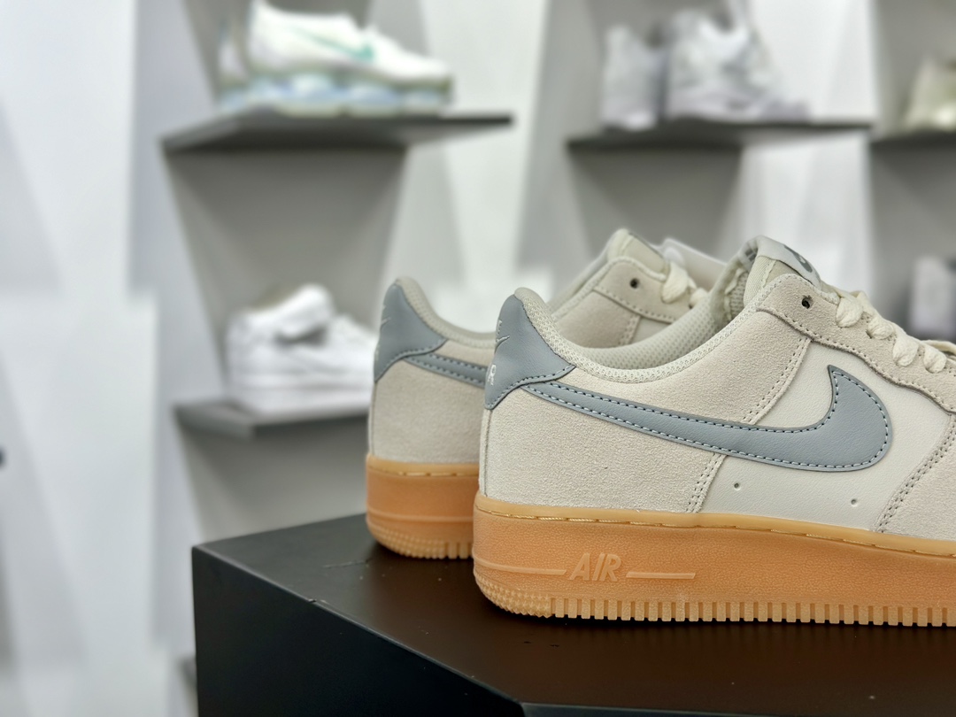 耐克Nike Air Force 1'07 LV8 Low”Light Smoke Grey”空军一号低帮板鞋“米白灰生胶底”FQ8714-002