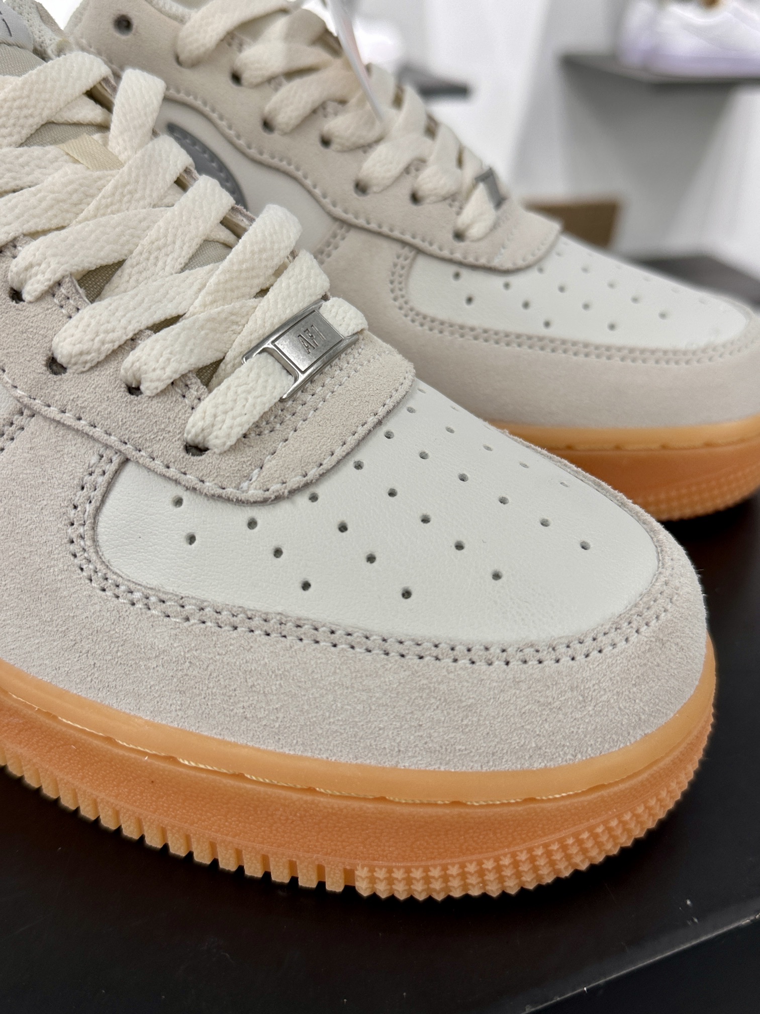 耐克Nike Air Force 1'07 LV8 Low”Light Smoke Grey”空军一号低帮板鞋“米白灰生胶底”FQ8714-002