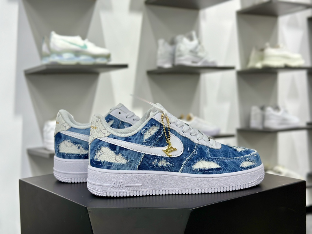 Louis Vuitton x Nike Air Force 1 07 LV8 Low”LV Monogram”空军一号板鞋“磨破牛仔水洗蓝白”CW2288-111