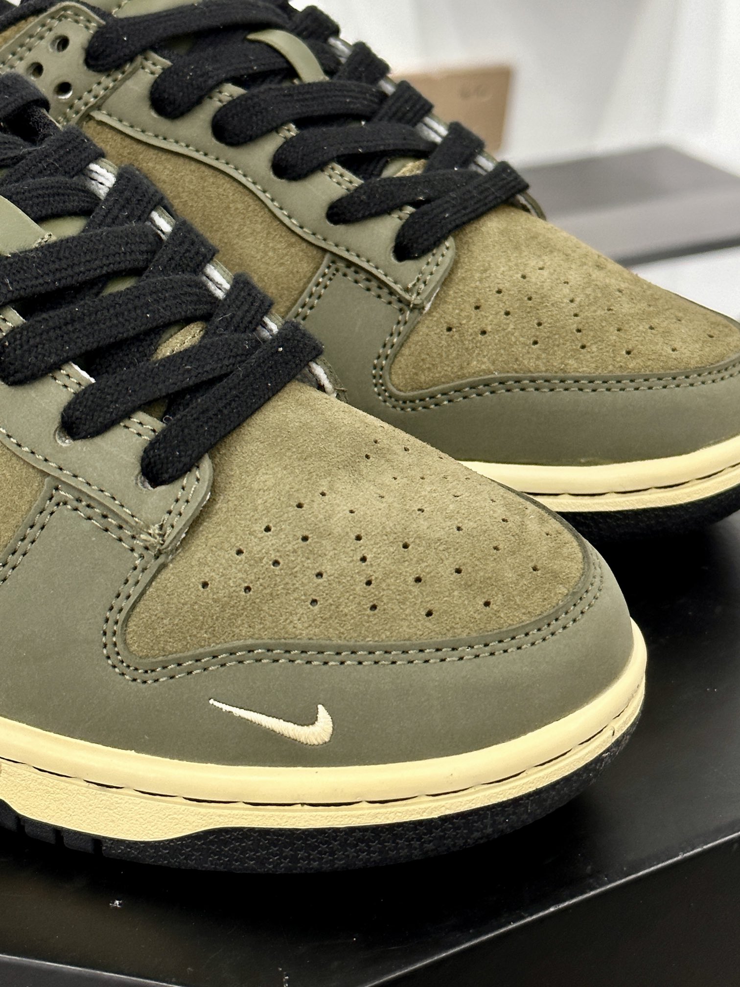 Nike SB Dunk Low x Uninterrupted 黑绿 JH8037-921