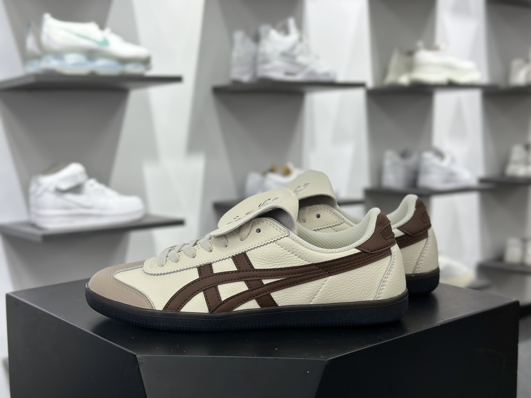 鬼塚虎/Onitsuka Tiger Tokuten 得分系列低帮板鞋“皮革米棕焦糖烤奶”1183B938-100