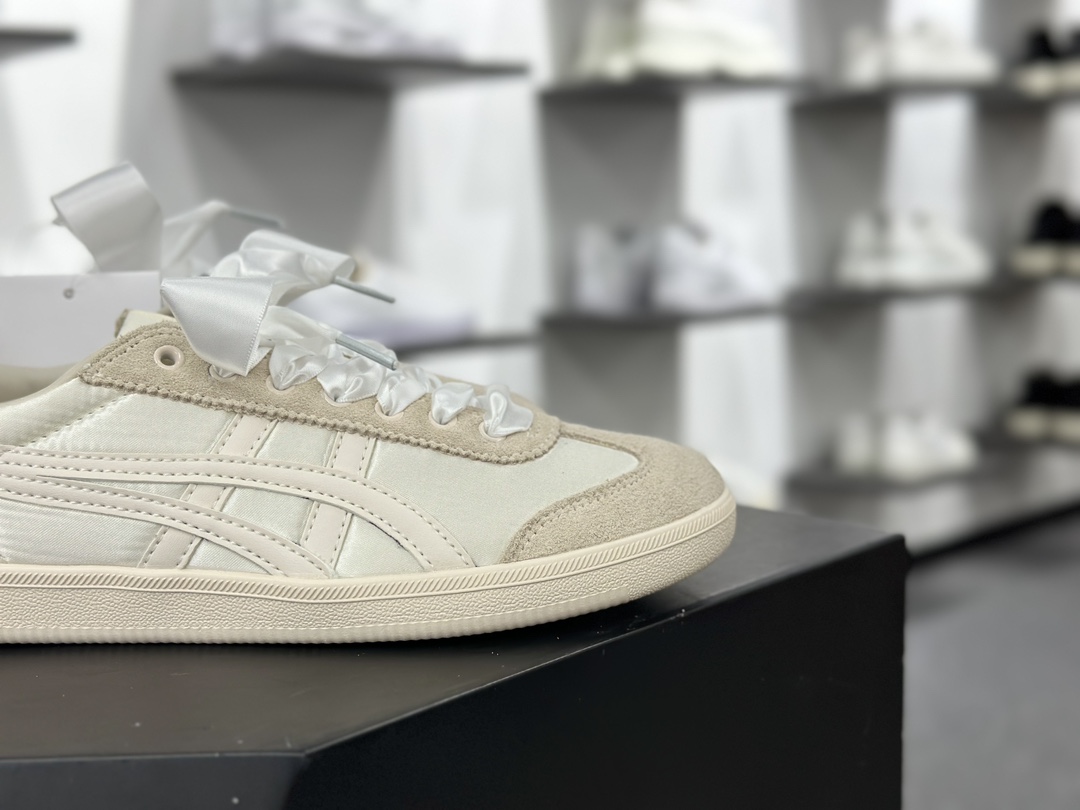 鬼塚虎/Onitsuka Tiger Tokuten 得分系列低帮板鞋“丝绸米白灰”1183C247-100