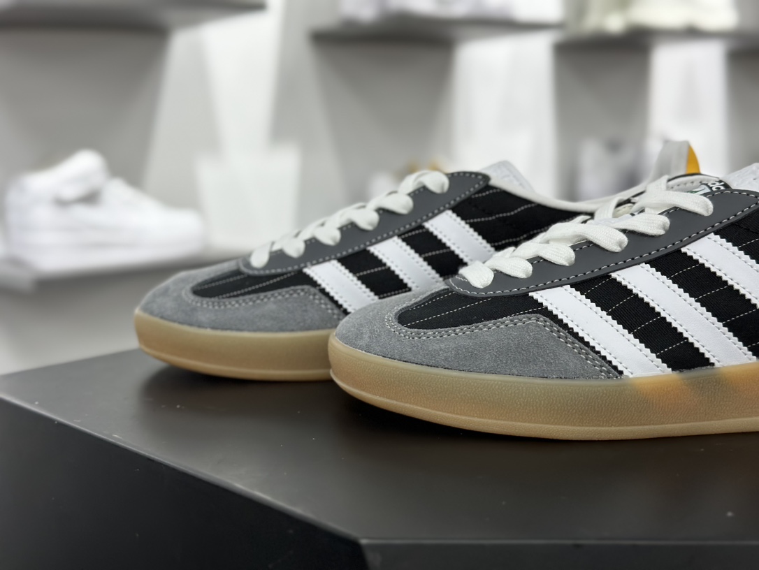 阿迪达斯Adidas Gazelle Indoor Trainers”Olympic Black”羚羊板鞋“奥运条纹黑灰白黄生胶底”IF9642