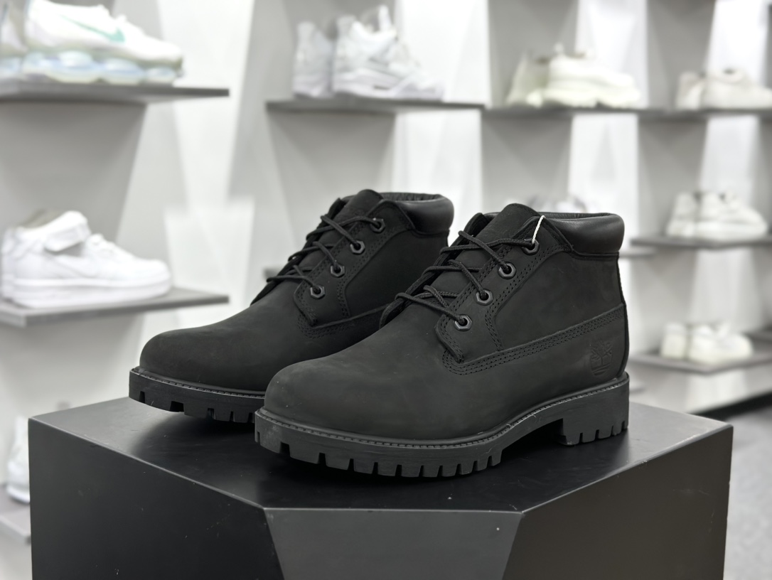 添柏岚Timberland Fatigue Chukka Nubuck Boots经典户外短筒百搭工装中帮马丁靴“全黑武士”TB032085-001