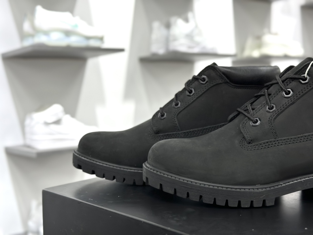 添柏岚Timberland Fatigue Chukka Nubuck Boots经典户外短筒百搭工装中帮马丁靴“全黑武士”TB032085-001