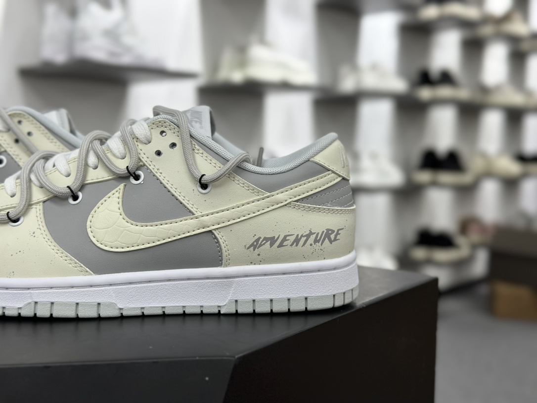 耐克Nike SB Dunk Low”White Dragon Horse”扣篮系列低帮休闲运动滑板板鞋“灰白白龙马绑绳”HF0730-160