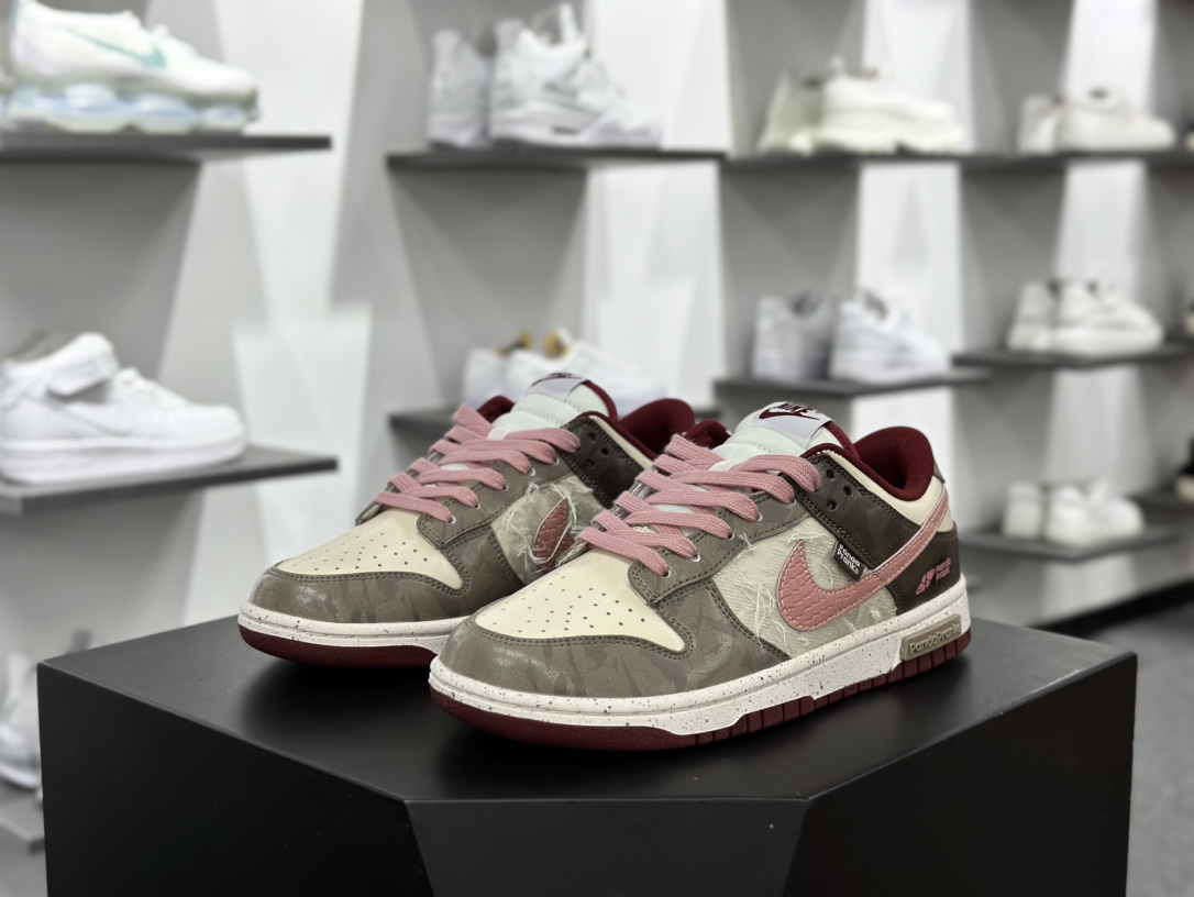 耐克Nike SB Dunk Low”Pioneer Knight”扣篮系列低帮板鞋“粉尘褐拓荒骑士涂鸦”DD1391-601