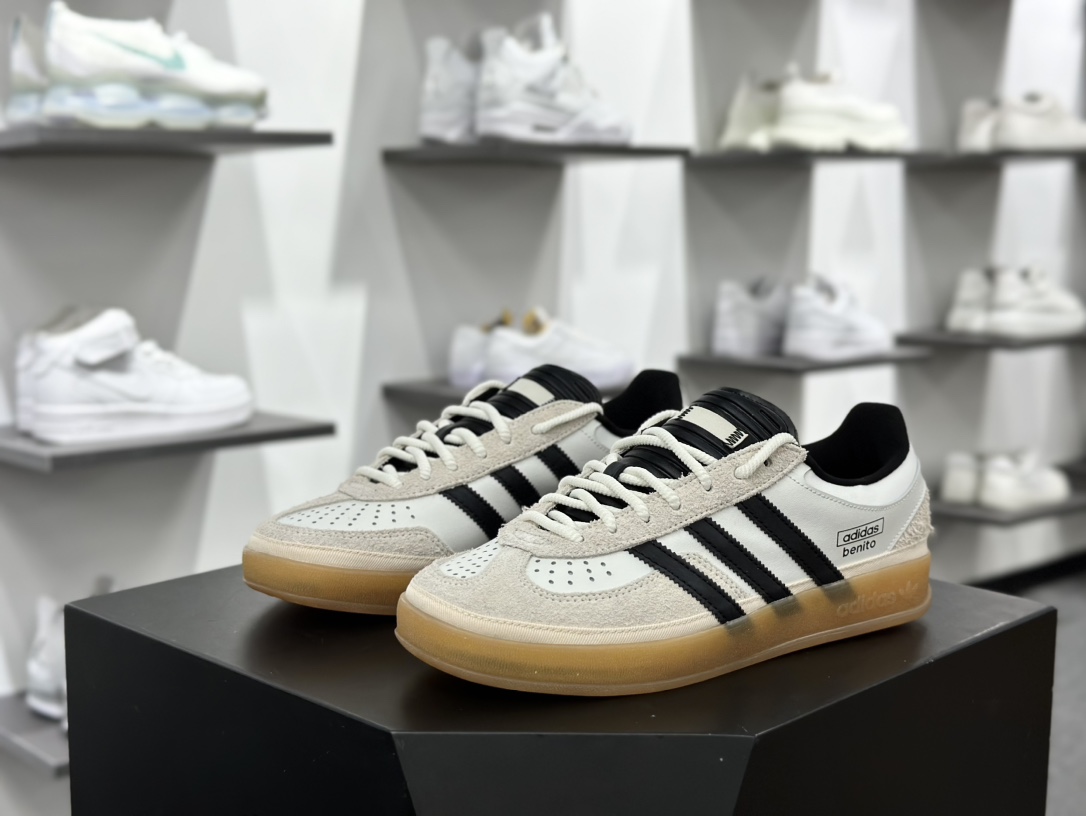 Bad Bunny x Adidas Gazelle Indoor Trainers ”Benito”羚羊德训风板鞋“联名白黑浅灰变形鞋头”IF9735