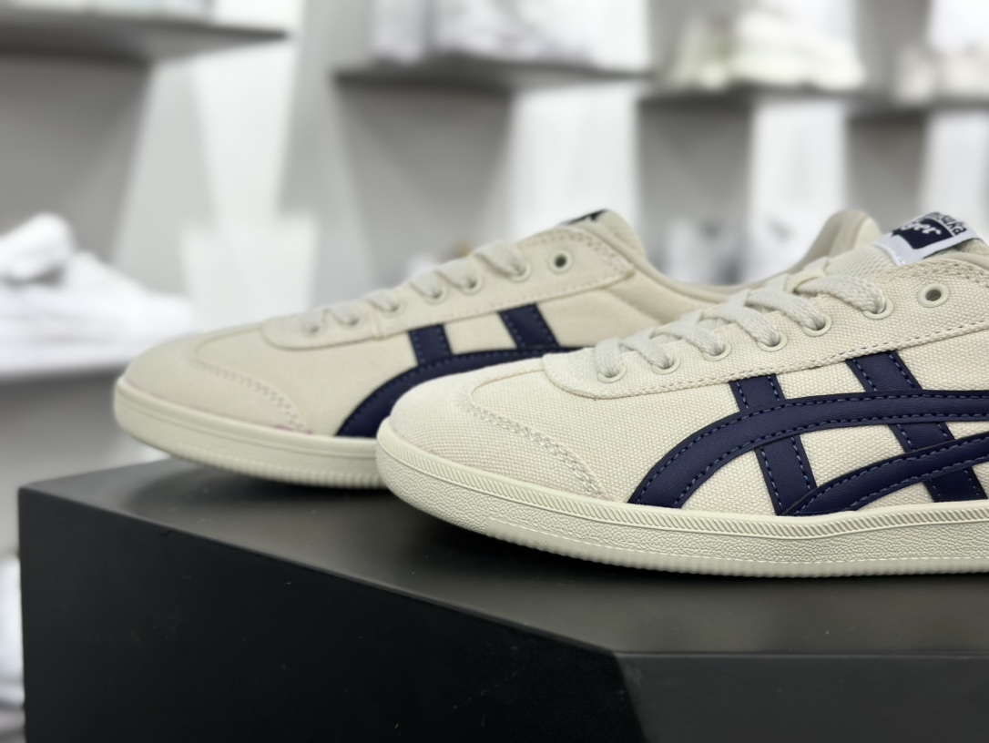 鬼塚虎/Onitsuka Tiger Tokuten 得分系列低帮板鞋“帆布米白藏蓝生胶底”1183A862-201