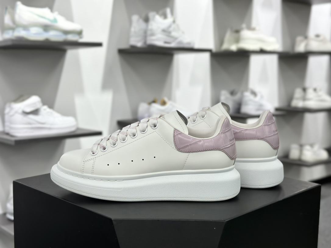 麦昆Alexander McQueen Oversized Sneakers 低帮时装厚底休闲运动小白板鞋