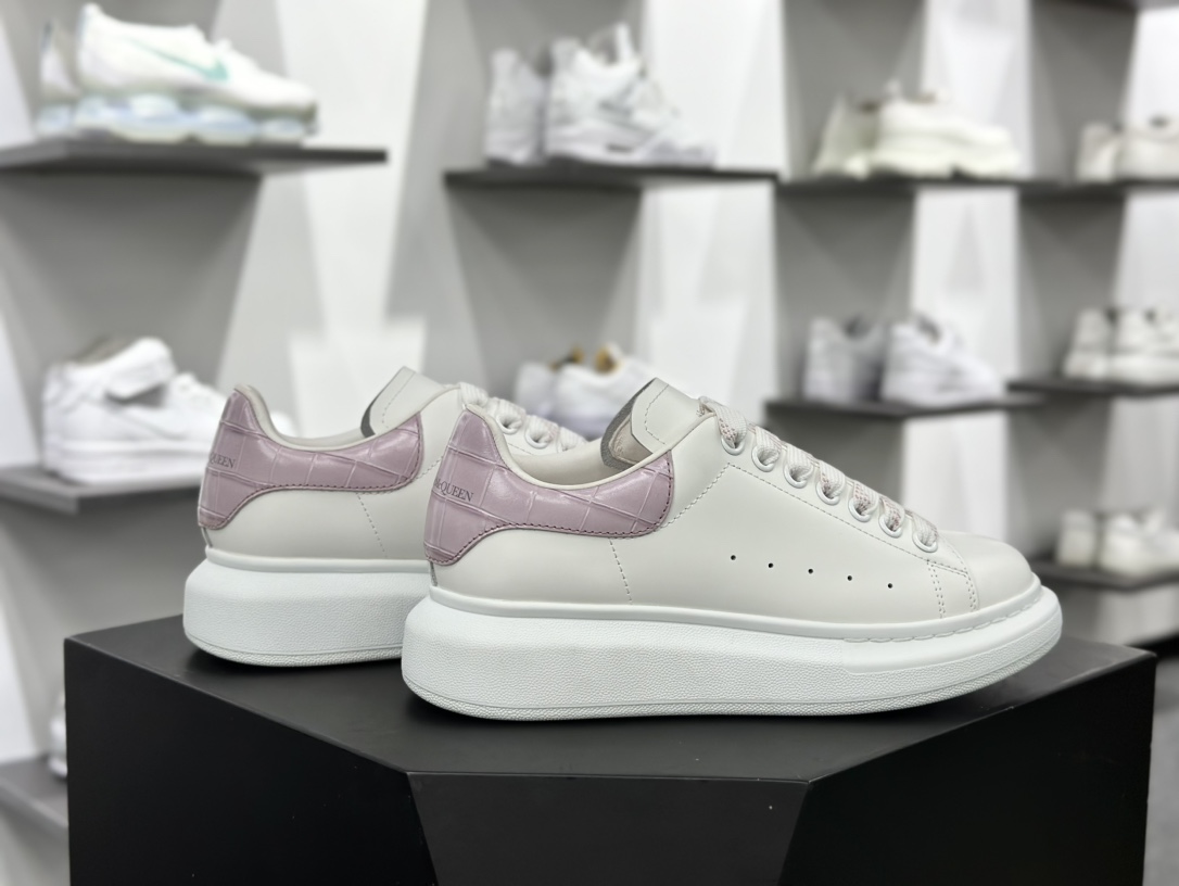 麦昆Alexander McQueen Oversized Sneakers 低帮时装厚底休闲运动小白板鞋