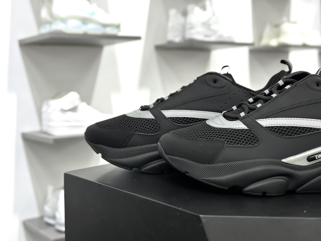 Dior Homme B22 Trainer Sneaker系列复古厚底老爹风休闲运动慢跑鞋“黑武士黑银”3SN231ZNG_H969