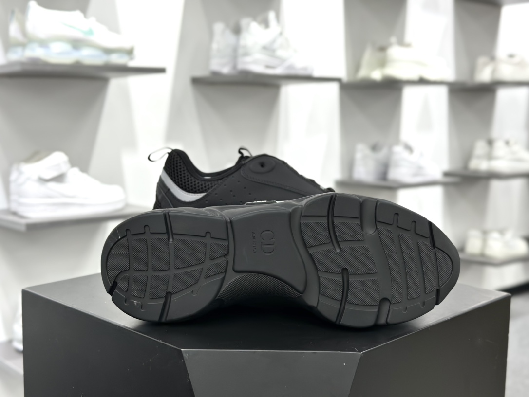 Dior Homme B22 Trainer Sneaker系列复古厚底老爹风休闲运动慢跑鞋“黑武士黑银”3SN231ZNG_H969