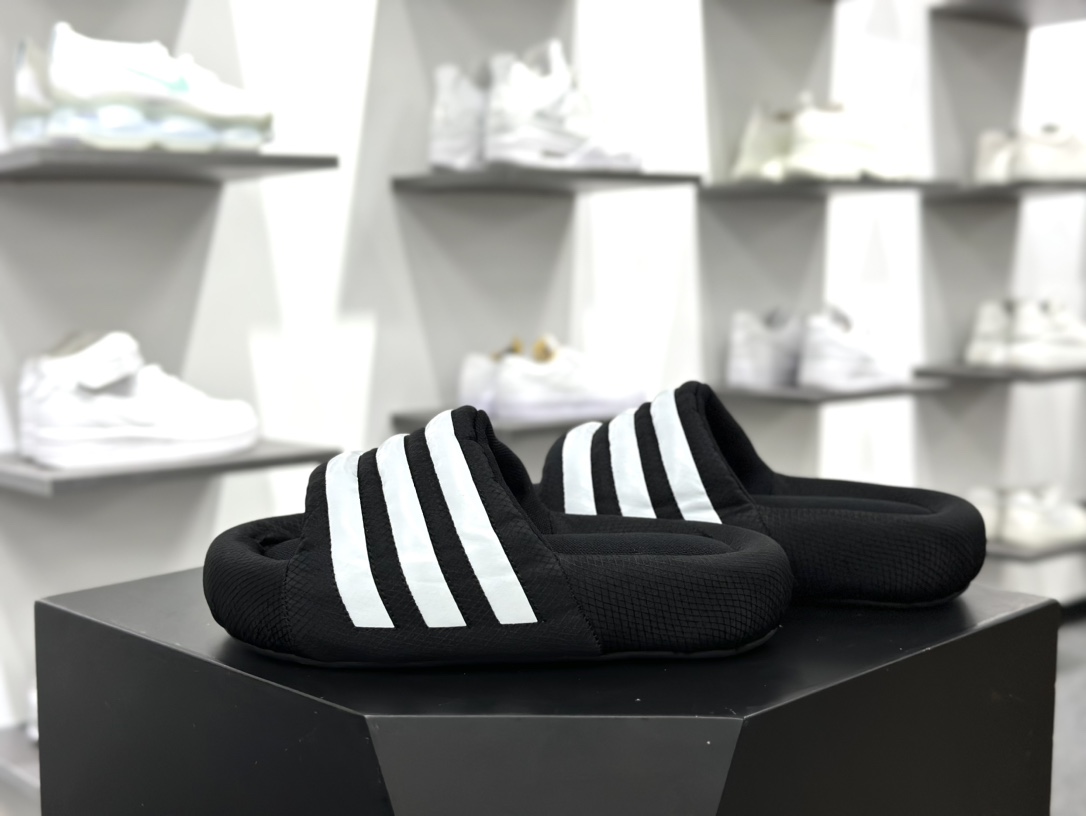 三叶草Adidas Originals Adilette Slide 2024”Black/White”运动拖鞋“皮革黑白云朵”IF9263