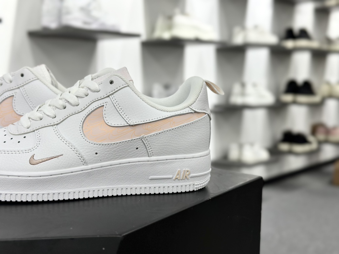 耐克Nike Air Force 1 ′07 LV8 Low Premium”Cut Out/White/Pink Mini Swoosh”空军一号板鞋“白樱花粉小双钩”FB8971-700