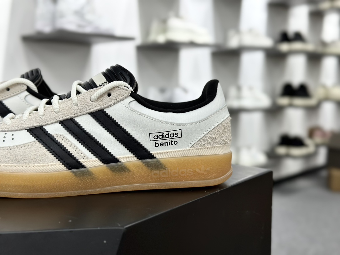 Bad Bunny x Adidas Gazelle Indoor Trainers ”Benito”羚羊德训风板鞋“联名白黑浅灰变形鞋头”IF9735