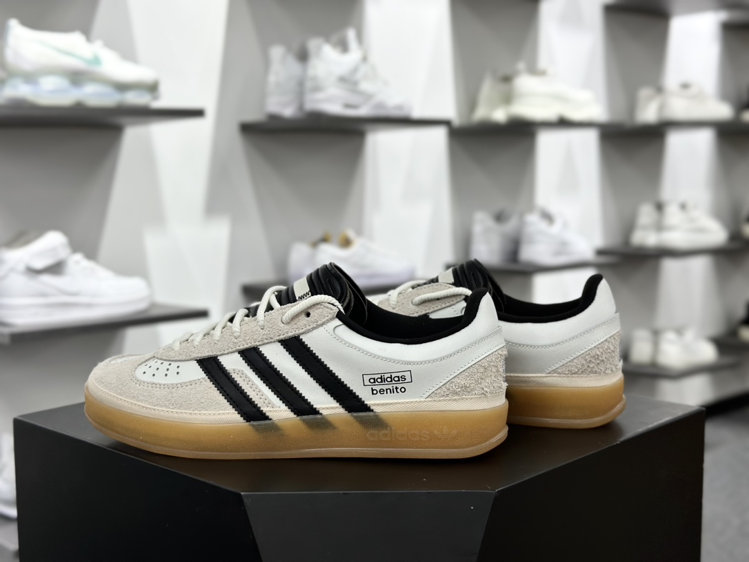 Bad Bunny x Adidas Gazelle Indoor Trainers ”Benito”羚羊德训风板鞋“联名白黑浅灰变形鞋头”IF9735