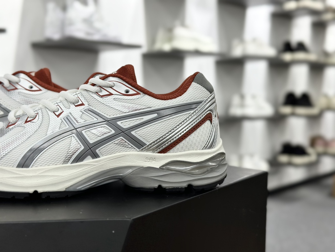 亚瑟士/Asics Gel-Flux CN 系列低帮超轻量缓震慢跑鞋“白酒红灰银”1011B646-100