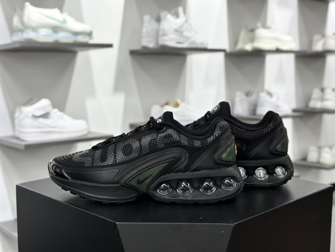 至高Supreme x Nike Air Max DN”Black”DN系列低帮慢跑鞋“联名Sup黑武士反光”FZ4044-001