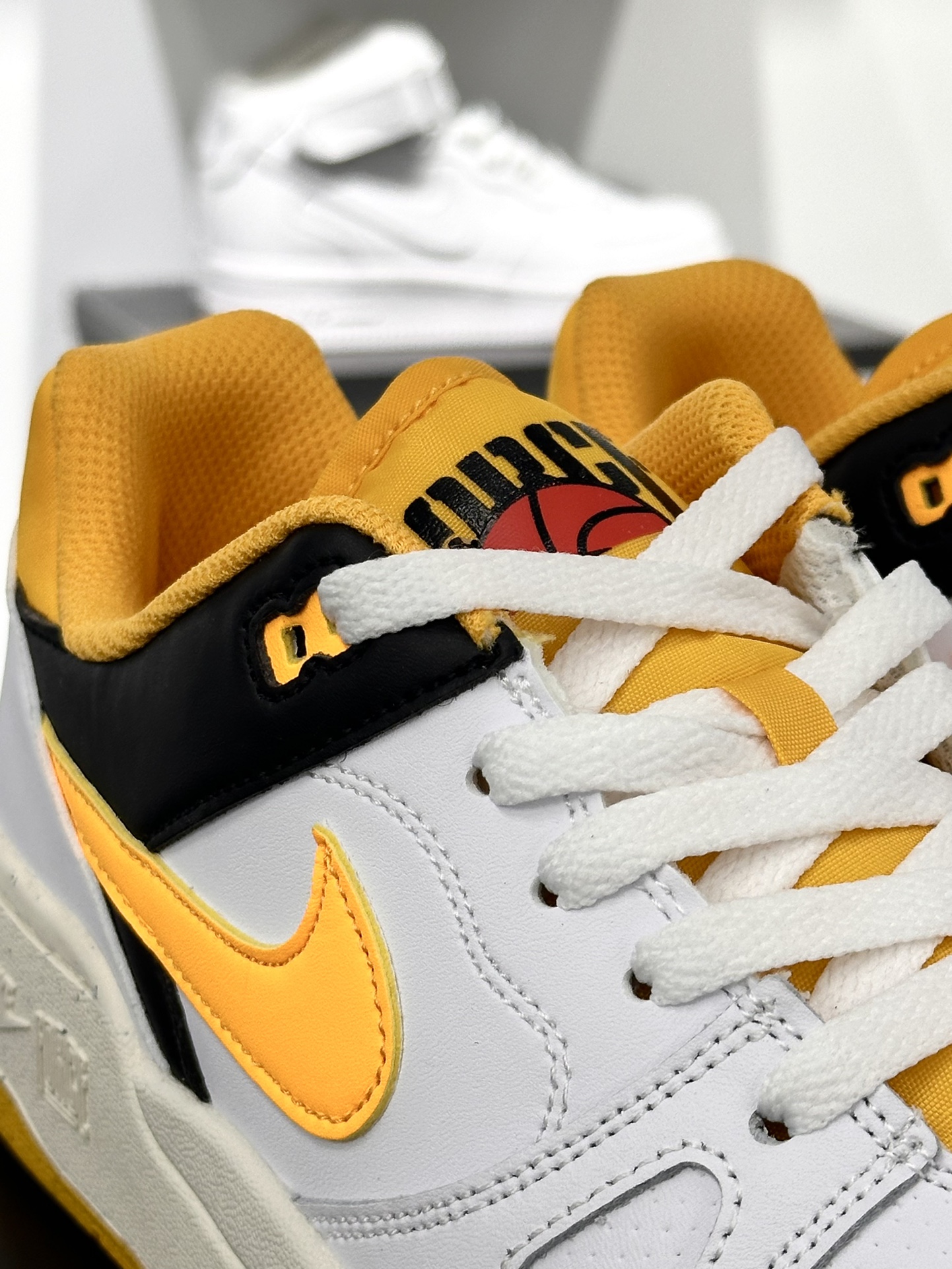 耐克Nike Full Force Low”White University Gold”全力以赴文化篮球板鞋“皮革白黑大学黄”FB1362-103