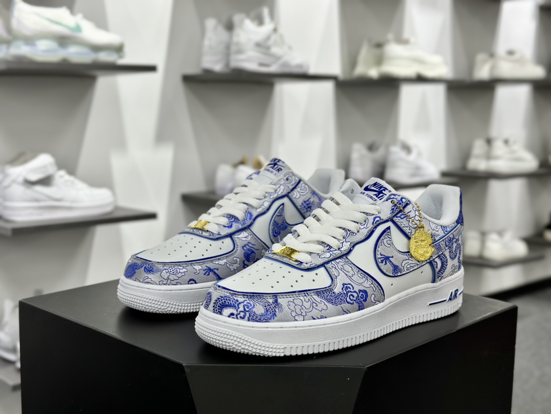 耐克Nike Air Force 1’07 Low ”Year of the Dragon”空军一号经典低帮板鞋“白蓝丝绸飞龙”CW2288-201