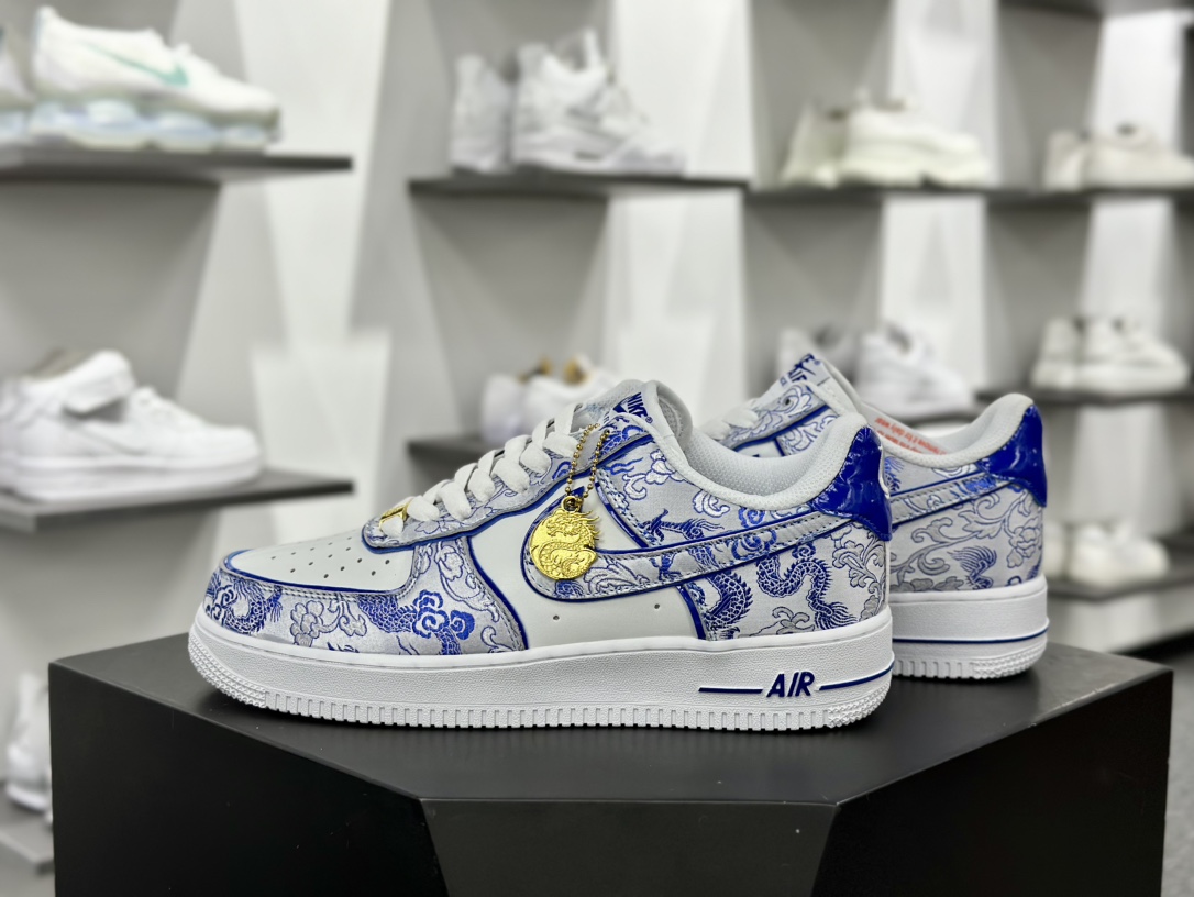 耐克Nike Air Force 1’07 Low ”Year of the Dragon”空军一号经典低帮板鞋“白蓝丝绸飞龙”CW2288-201