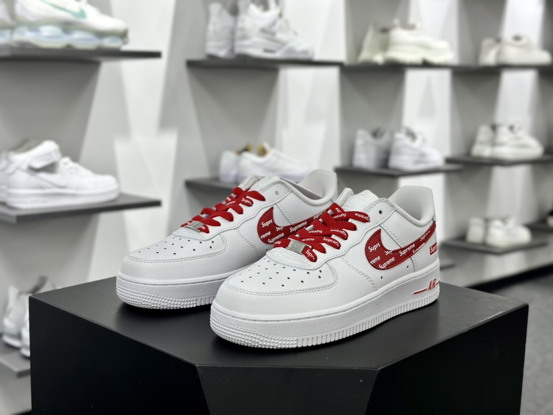 Supreme x Nike Air Force 1’07 Low”White Red”空军一号经典低帮板鞋“Sup联名白红印面钩子”CU9225-101