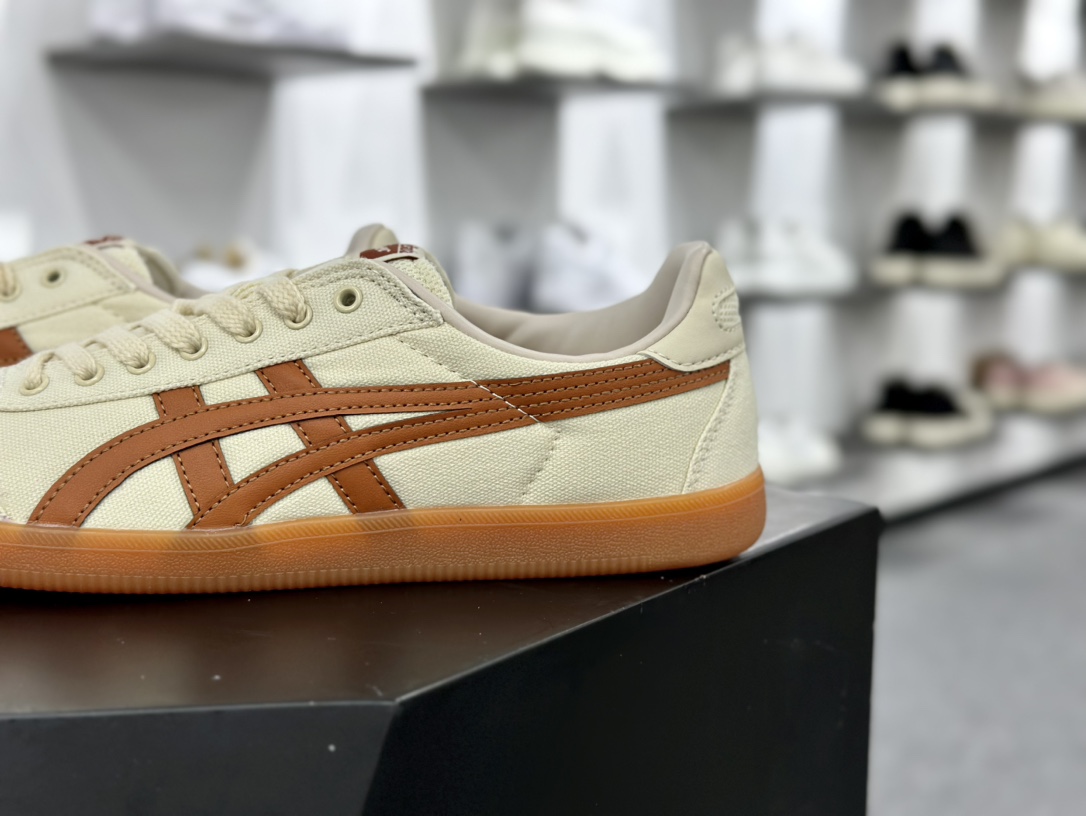 鬼塚虎/Onitsuka Tiger Tokuten 得分系列低帮复古板鞋“帆布米黄棕生胶底”1183A862-200