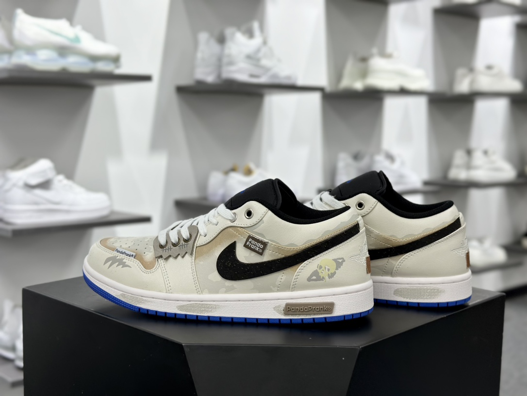 耐克Nike Air Jordan 1 Low”No man's land”AJ1乔丹一代低帮篮球鞋“白黑蓝无人区涂鸦”553558-140