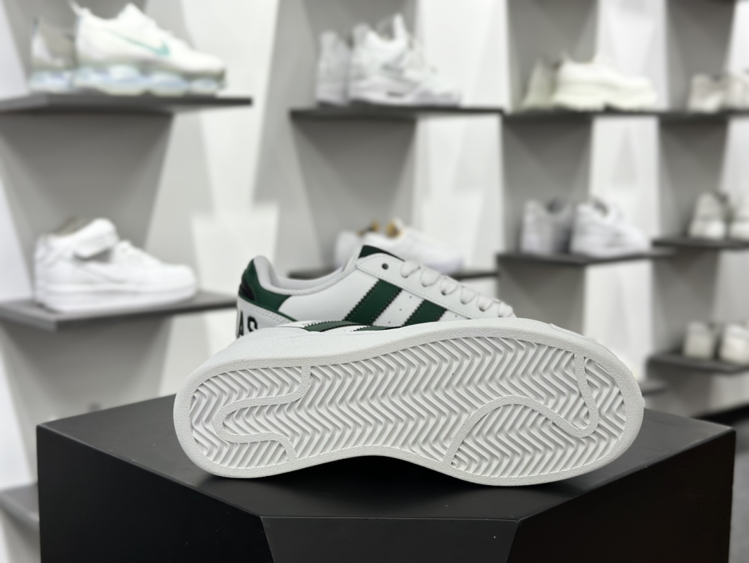 三叶草Adidas Originals Superstar XLG 贝壳头系列低帮运动板鞋“皮革白深绿黑字母LOGO”IE0760