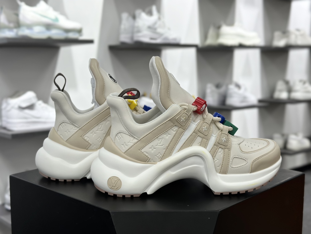 LV路易威登Louis Vuitton Archlight Sneakers 探视系列低帮老爹风休闲运动鞋“浅卡其压纹LV彩色老花串珠”1AD27L