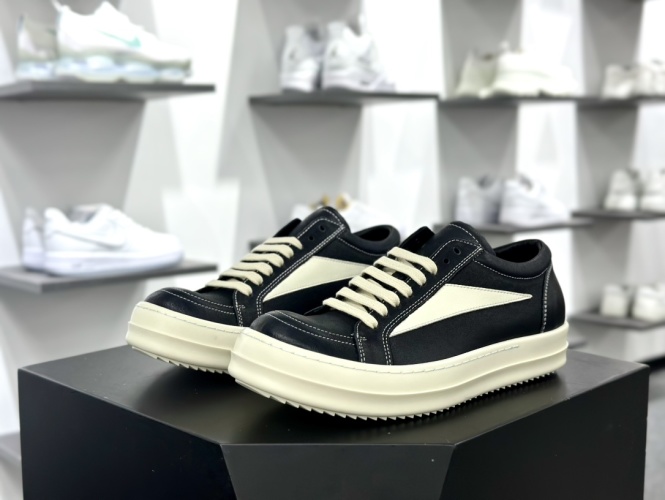 Rick Owens x Vans Inspired Black Oiled Leather Low-Top Sneakers - Pure Version 1 Rick Owens Inspired Black Leather Low-Top Sneakers - High-Quality Replica