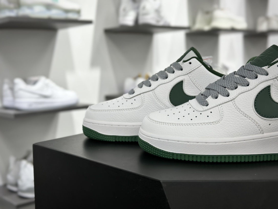 耐克Nike Air Force 1 Low Premium PE”Four Horsemen”空军一号经典板鞋“皮革白深绿四骑士”FB9128-100